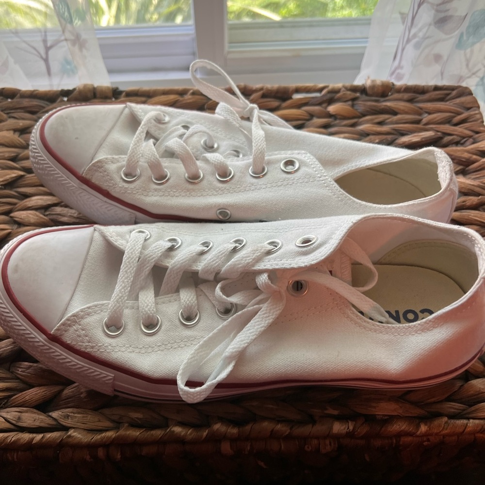 Like new converse